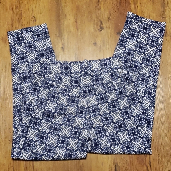 J crew navy blue and white geometric pattern capri - Picture 5 of 6